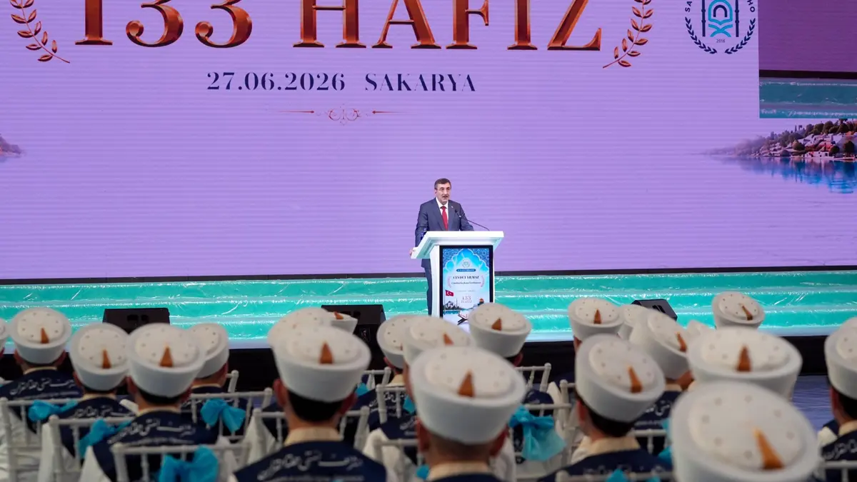 Cumhurbaşkanı Yardımcısı Yılmaz'dan Gazze mesajı: Bilgiyi, bilimi, teknolojiyi ahlak, hukuk, merhamet, hikmetle buluşturmamız lazım