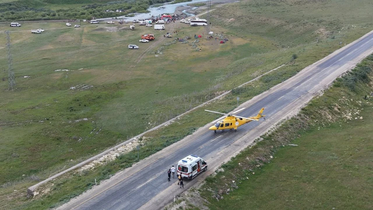 Şeker hastası için ambulans helikopter kara yoluna indi