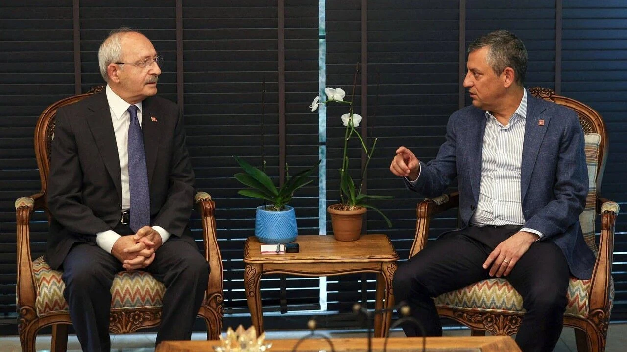 Gözler CHP Grup Toplantısı'nda! Kılıçdaroğlu mu, Özel mi konuşacak?