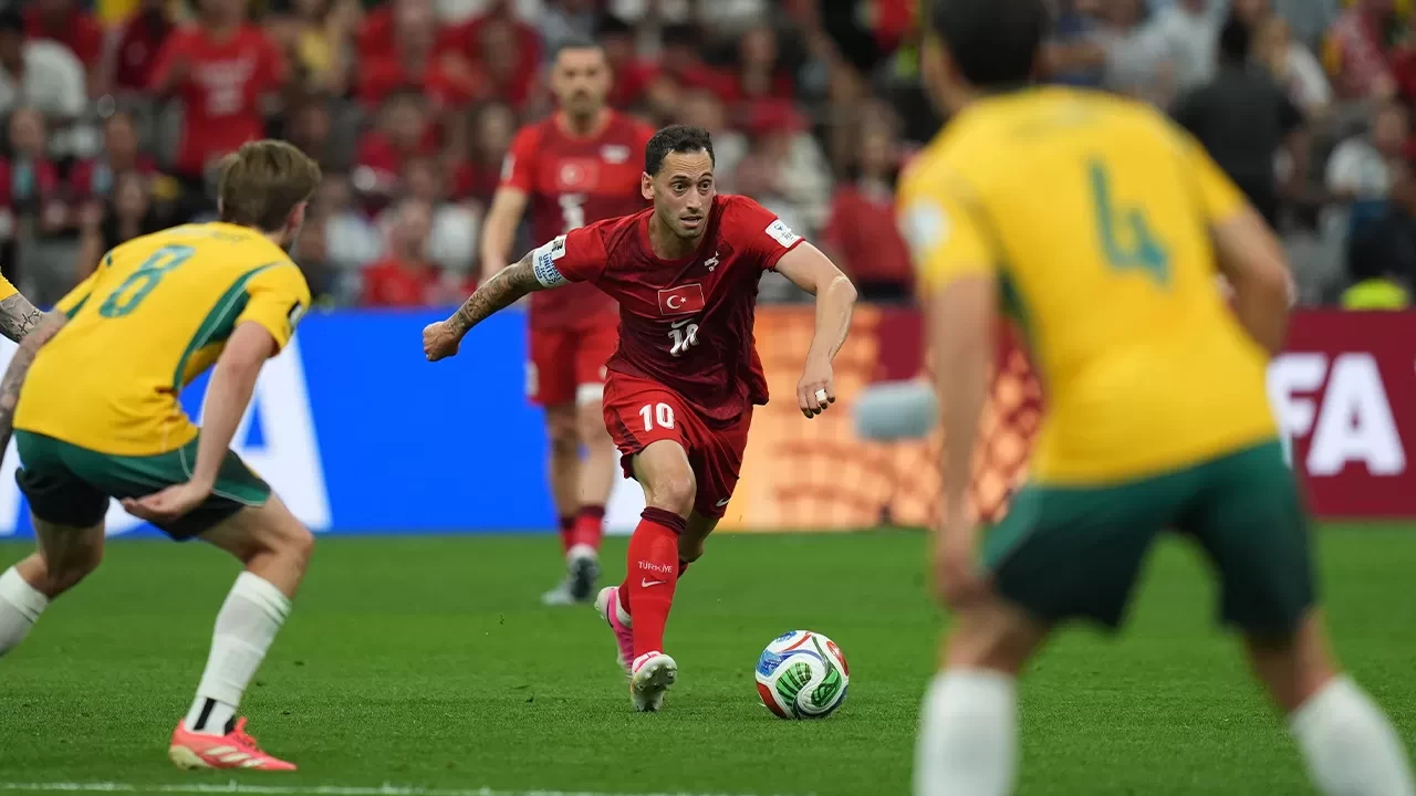 Hakan Çalhanoğlu'ndan Avustralya mağlubiyeti sonrası dikkat çeken sözler: Bazen tokat yemek iyi gelir