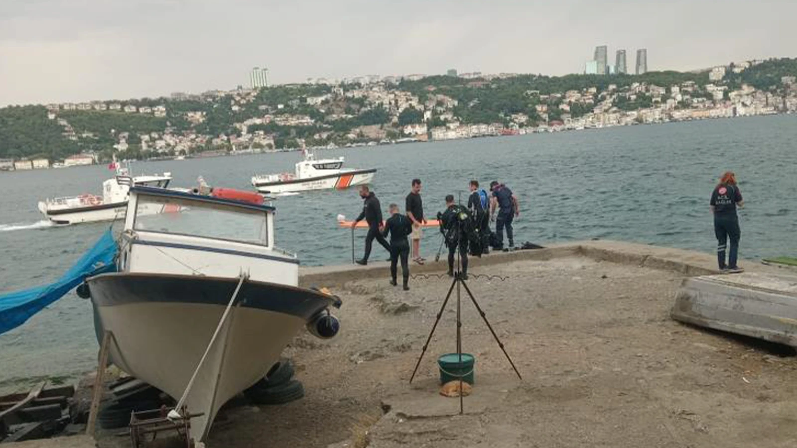 Üsküdar’da midye toplayan kişi denizin dibinde ceset buldu