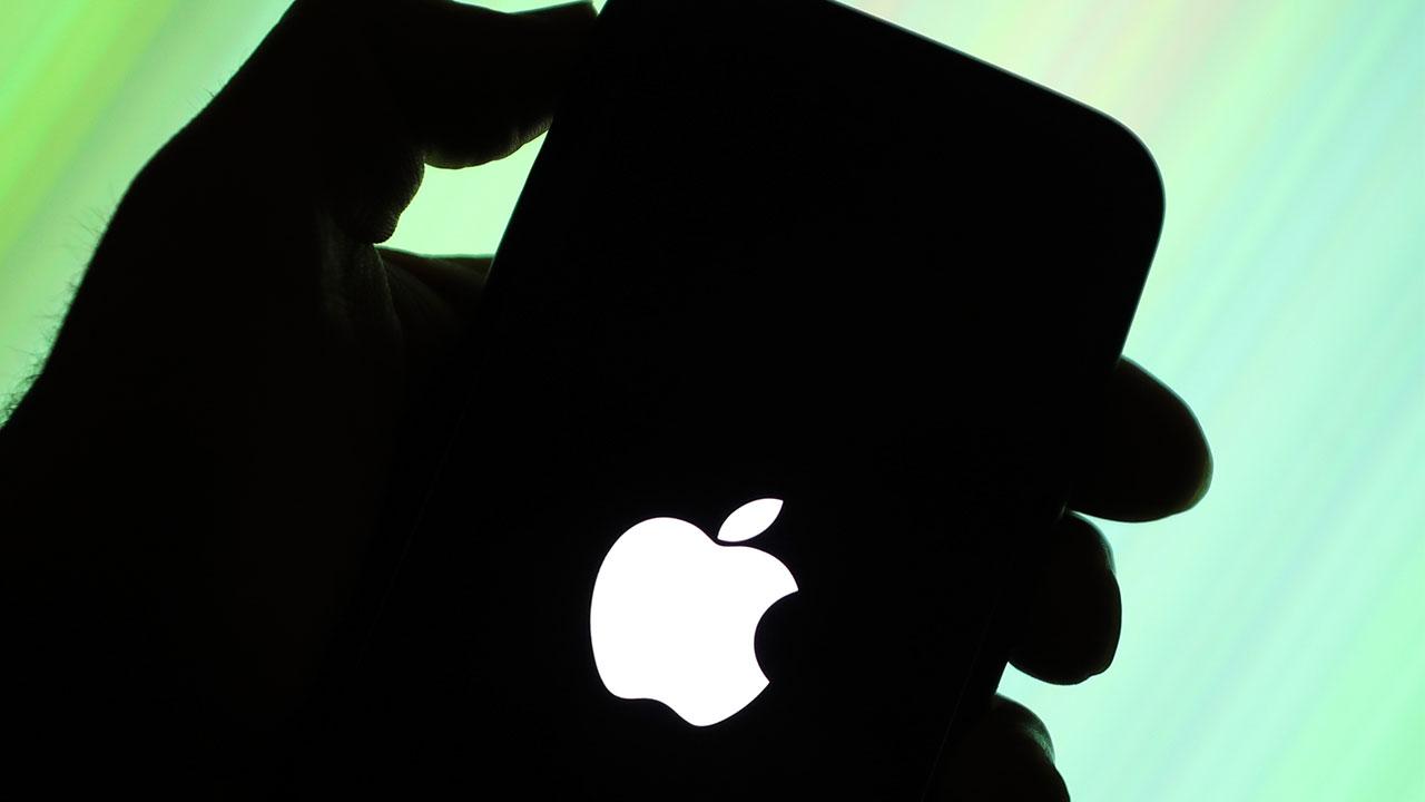 Apple Nvidia’yı geride bırakarak dünyanın en değerli şirketi unvanını geri aldı