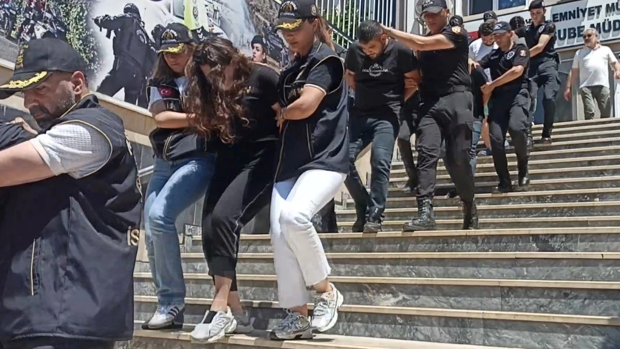 Sınıra metreler kala yakalanmıştı: Yan bakma cinayetinin failleri adliyeye sevk edildi