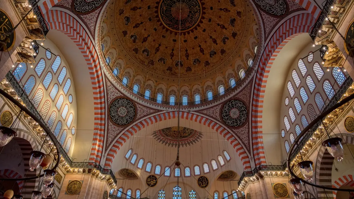 Üsküdar'ın incisi: Babadan kızına unutulmaz eser: Mihrimah Sultan Camii