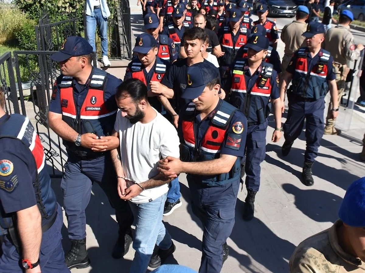 Sinop'ta yasa dışı bahis operasyonunda 23 gözaltı