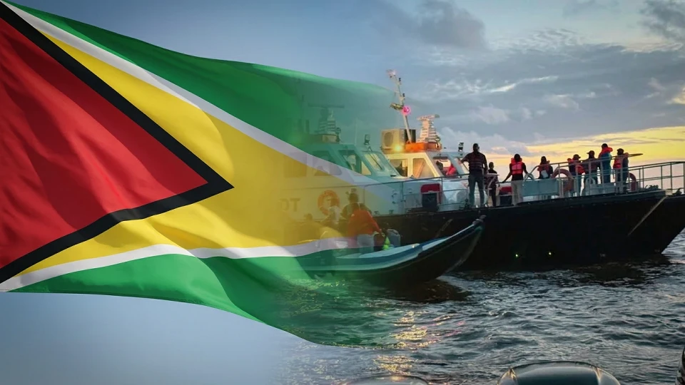 116 yolcu taşıyan feribot Guyana açıklarında alabora oldu