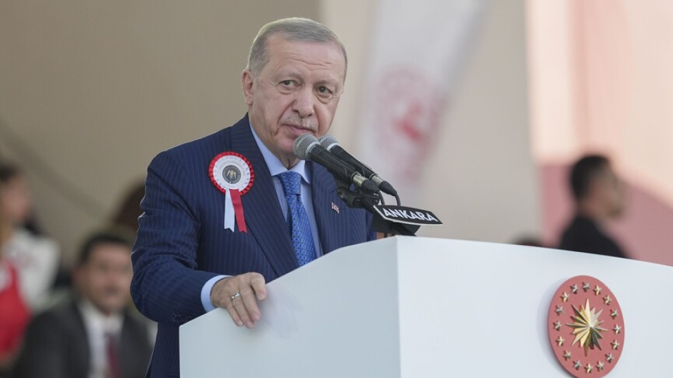 Cumhurbaşkanı Erdoğan, mezun olan polislere hukuk ve merhamet vurgusu yaptı