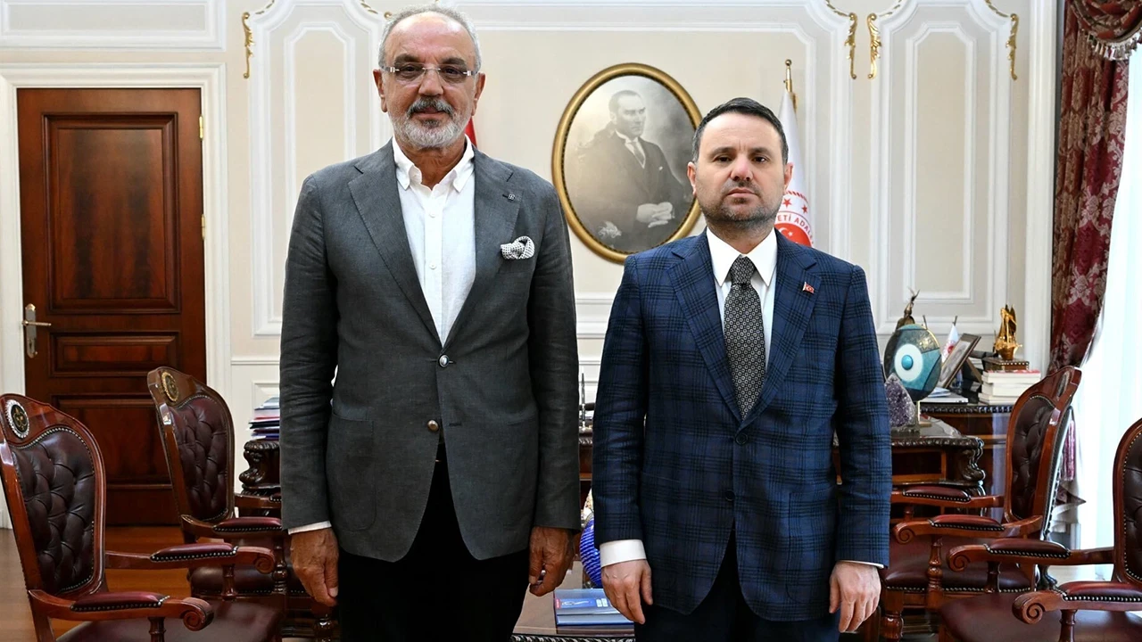 DEM Partili Sırrı Sakık, Adalet Bakanı Akın Gürlek'i ziyaret etti