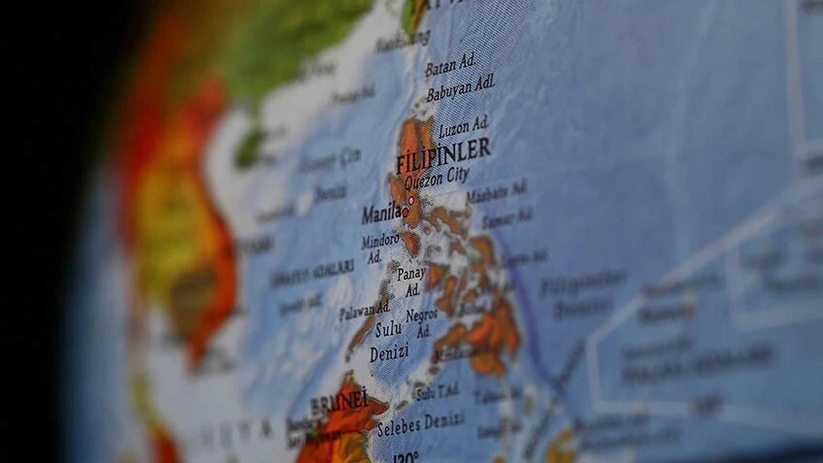 Filipinler'de liseye silahlı saldırı: 3 öğrenci hayatını kaybetti