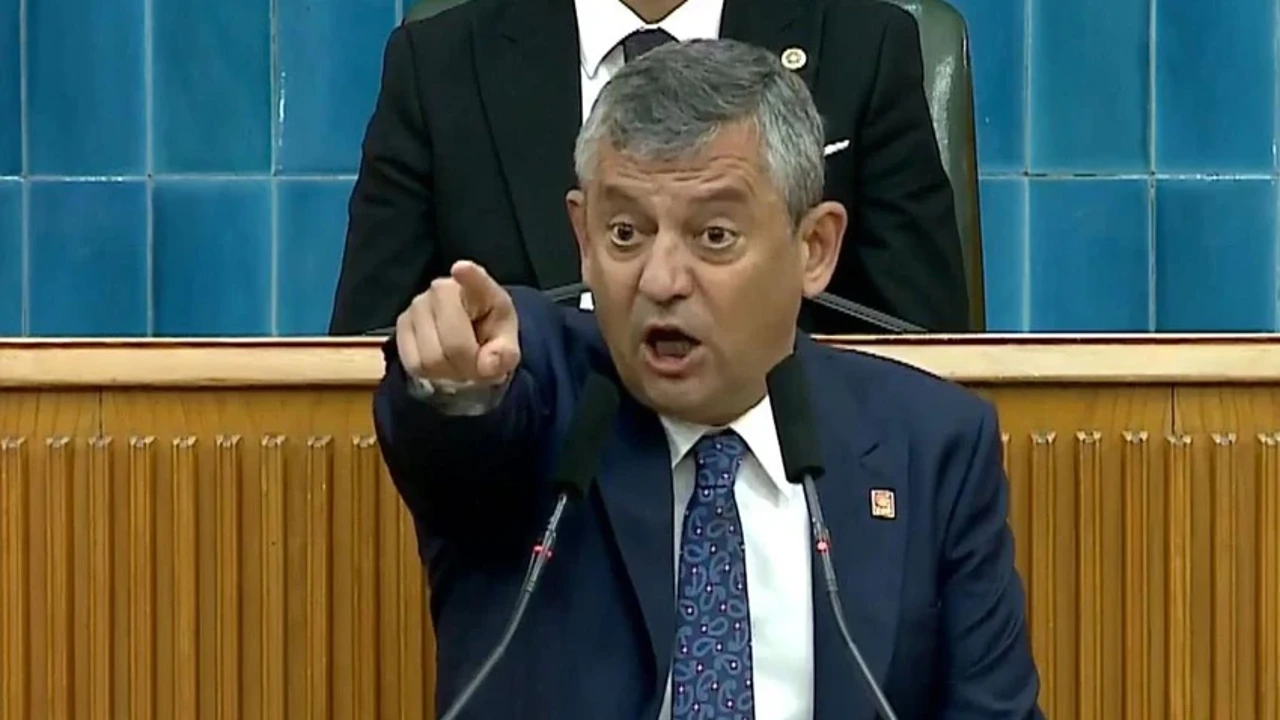 Özgür Özel atılan slogana kızdı