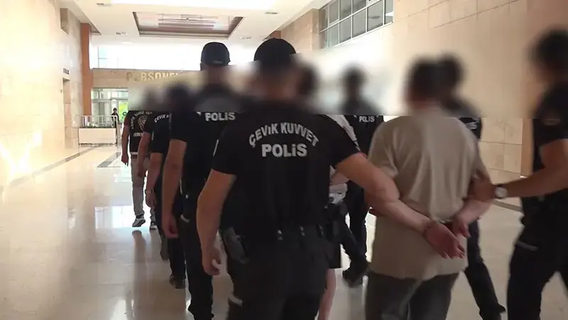 Avrupa ülkelerini hedef alan dolandırıcılık şebekesine operasyon: 5 tutuklama