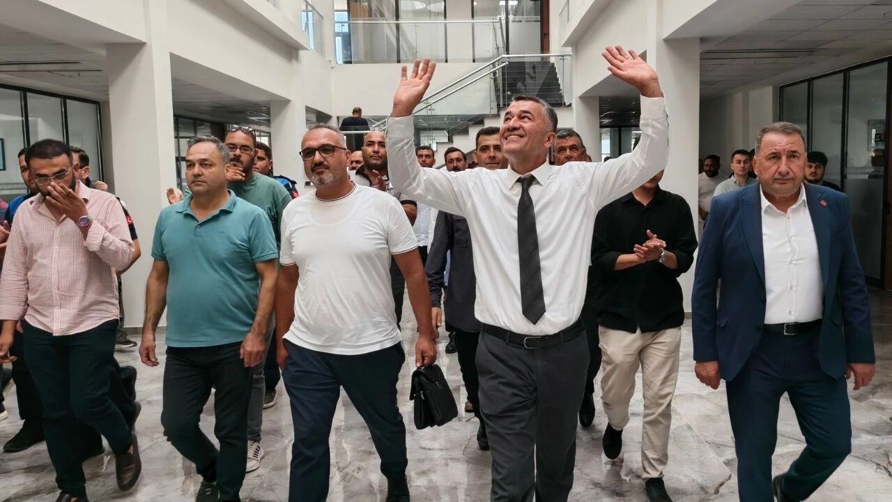 Silifke Belediyesi'nde Başkan Vekili CHP'li Oğuzhan Kökten oldu