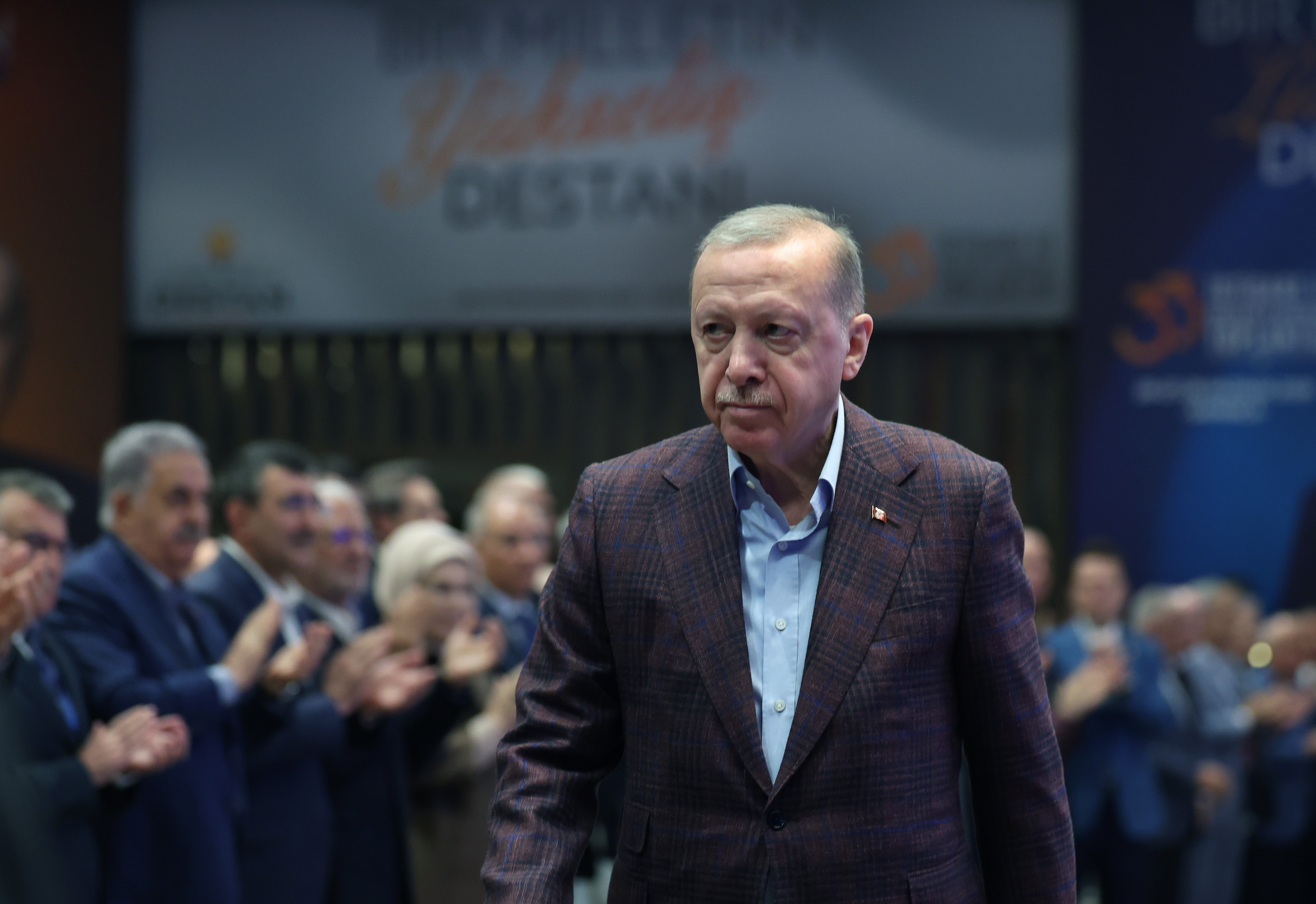 AK Parti'nin yeni şarkısı ilk kez dinletildi
