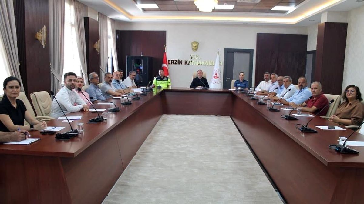 Erzin'de Hayat Boyu Öğrenme komisyonu toplantısı gerçekleştirildi