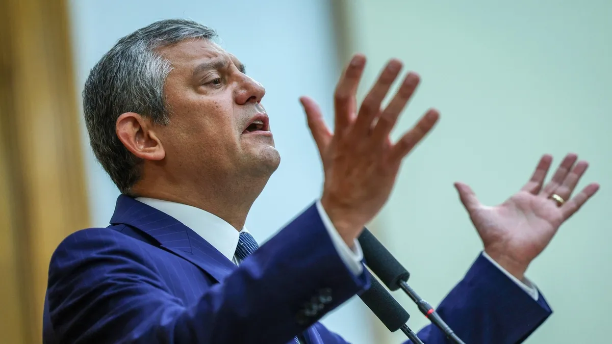 Özgür Özel'in yeni partisi belli oldu mu? ABP ile protokol iddiası