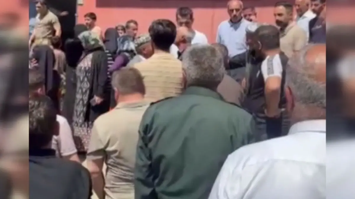Hakkari'de aile katliamı! Evde 4 kişi öldürüldü
