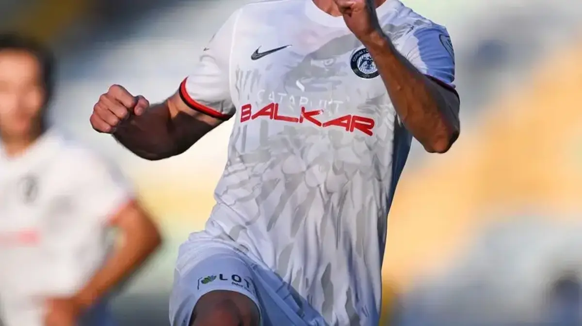 Çorum FK'yı Süper Lig'e çıkardı, kendi 1. Lig takımına transfer oldu