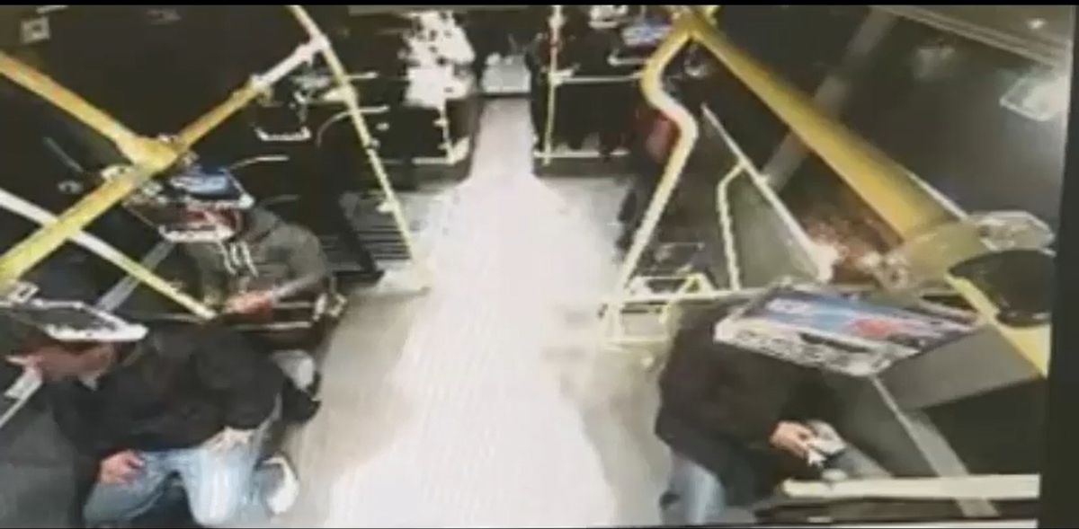 Aynur Kanbur'u öldürmeden önce metrobüse binip sim kartını çıkarttığı cep telefonunu kapatmış