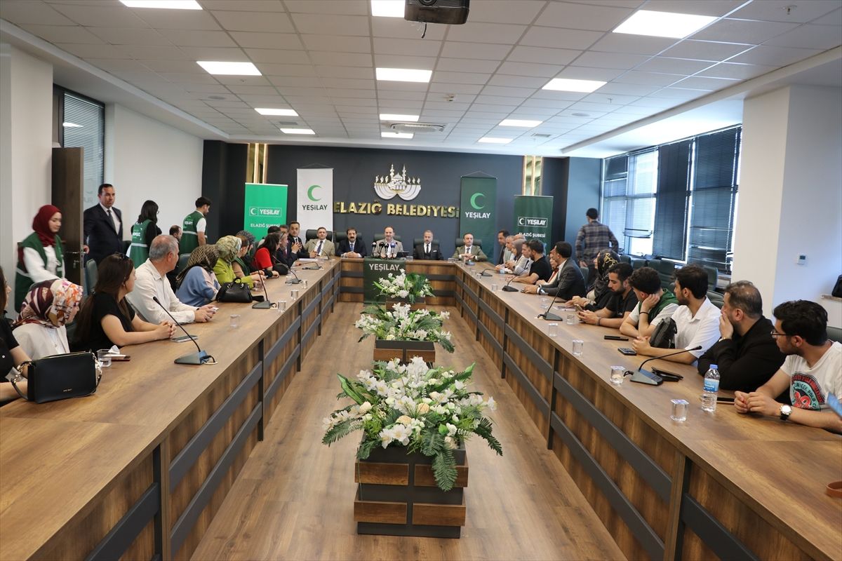 Yeşilay Genel Başkanı Mehmet Dinç, Elazığ'da konuştu Açıklaması