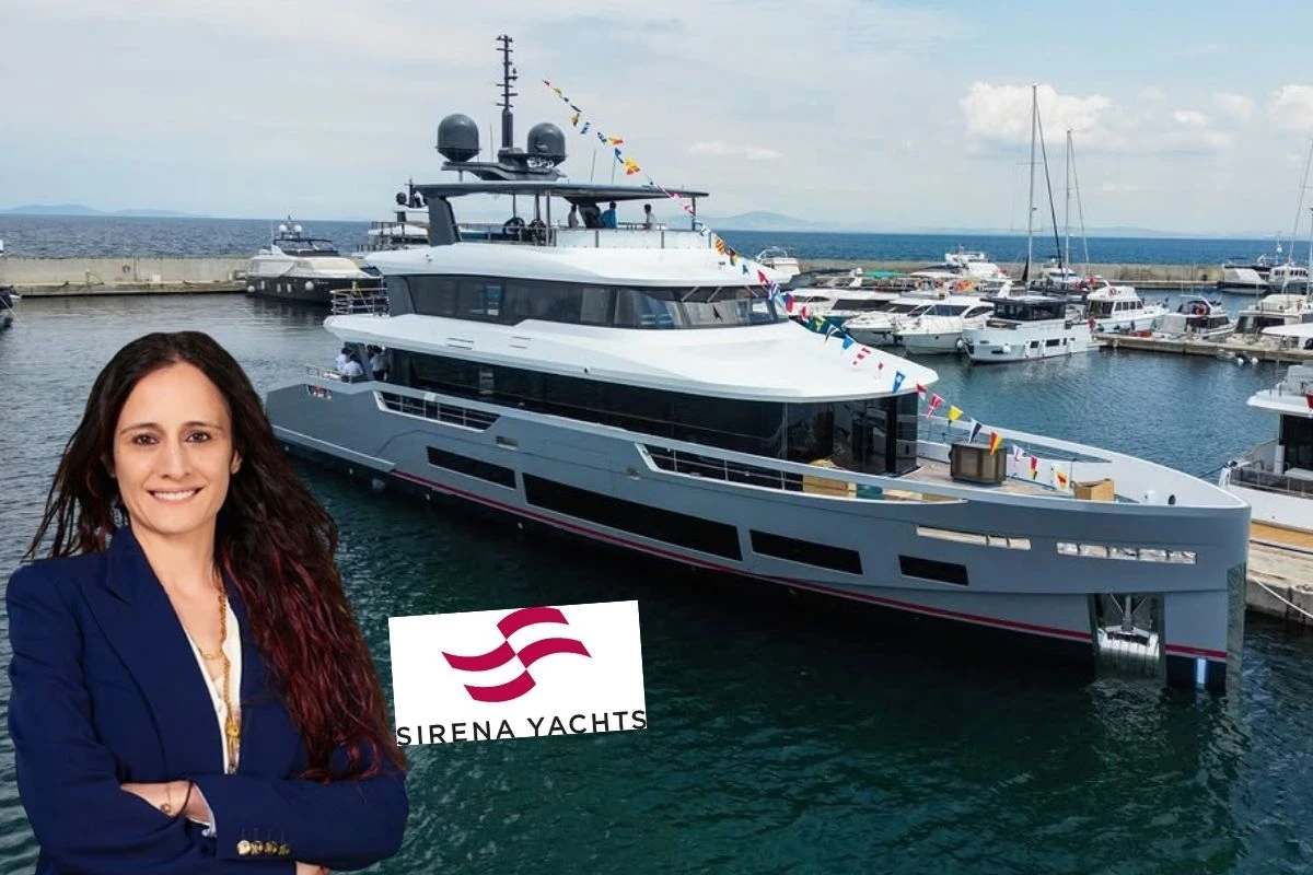 İş insanı İpek Kıraç, patronu olduğu Sirena Yachts tarafından üretilen Sirena 118 süperyatın mavi sularla buluşmasının keyfini yaşıyor