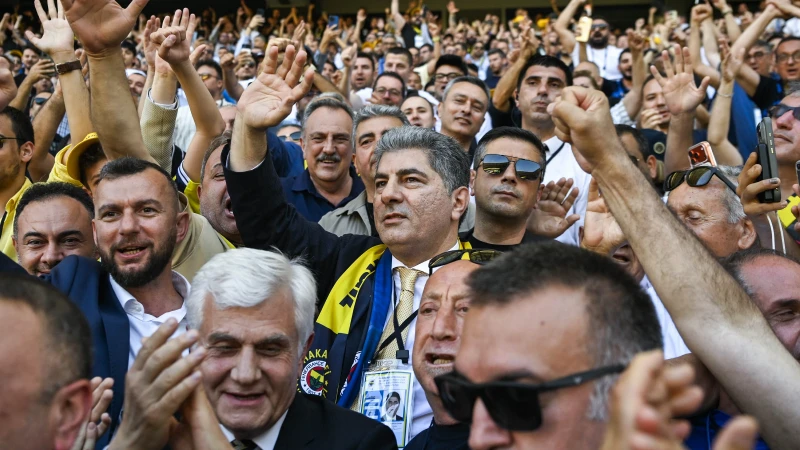Hakan Safi'yle ilgili gündem olan iddia: Süper Lig ekibini satın alabilir