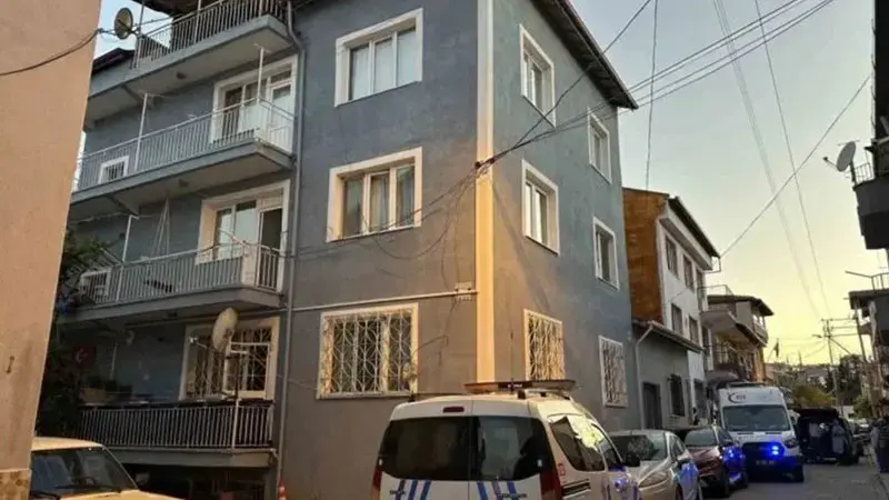 Uşak'ta 3'üncü kattaki balkondan düşen kadın, hayatını kaybetti