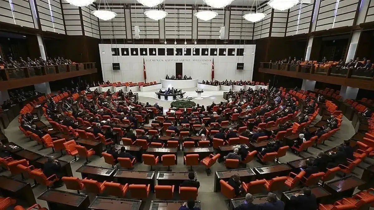 12. Yargı Paketi, AK Parti tarafından TBMM Başkanlığı'na sunuldu