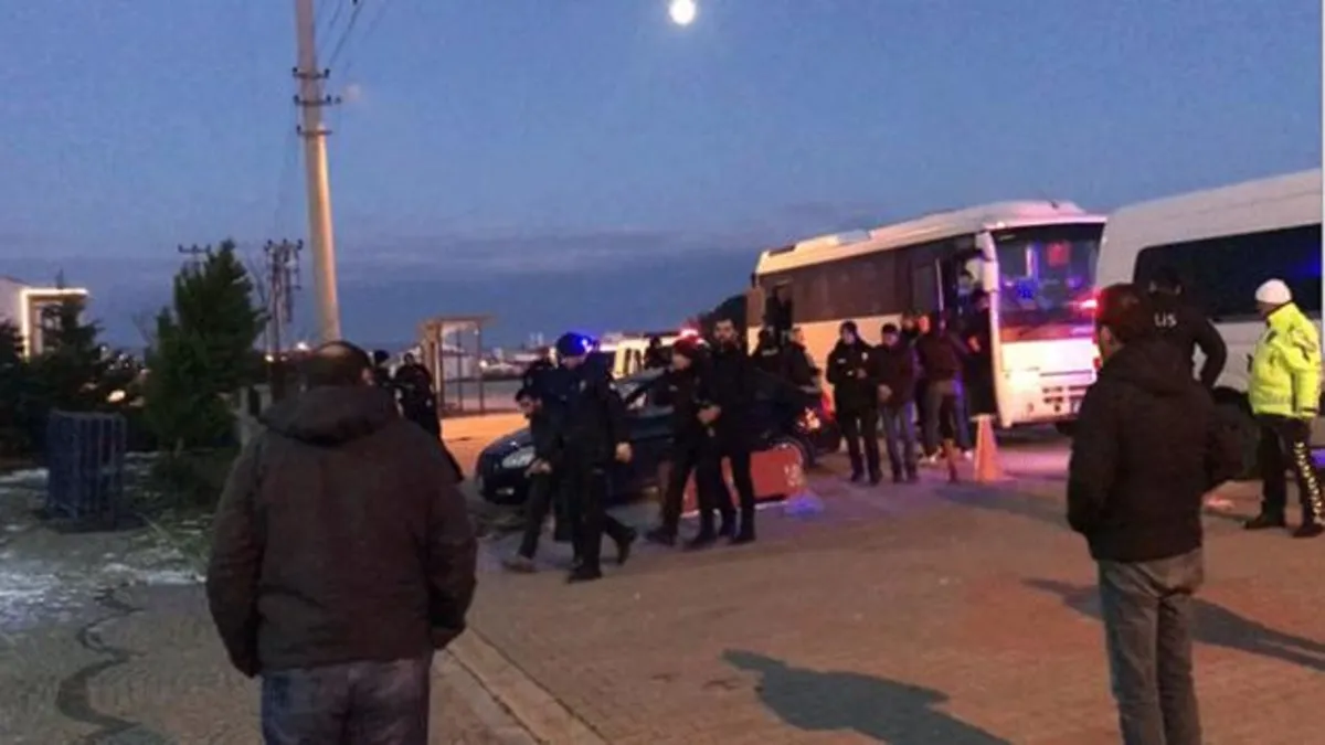 Çanakkale'de enmniyet operasyonu: Aranan 23 şüpheli yakalandı