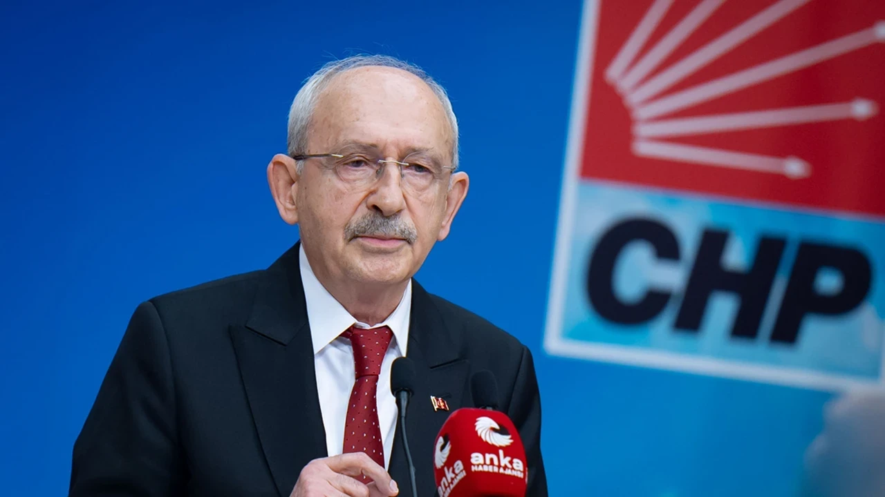 CHP'de 8 il başkanı daha görevden alındı