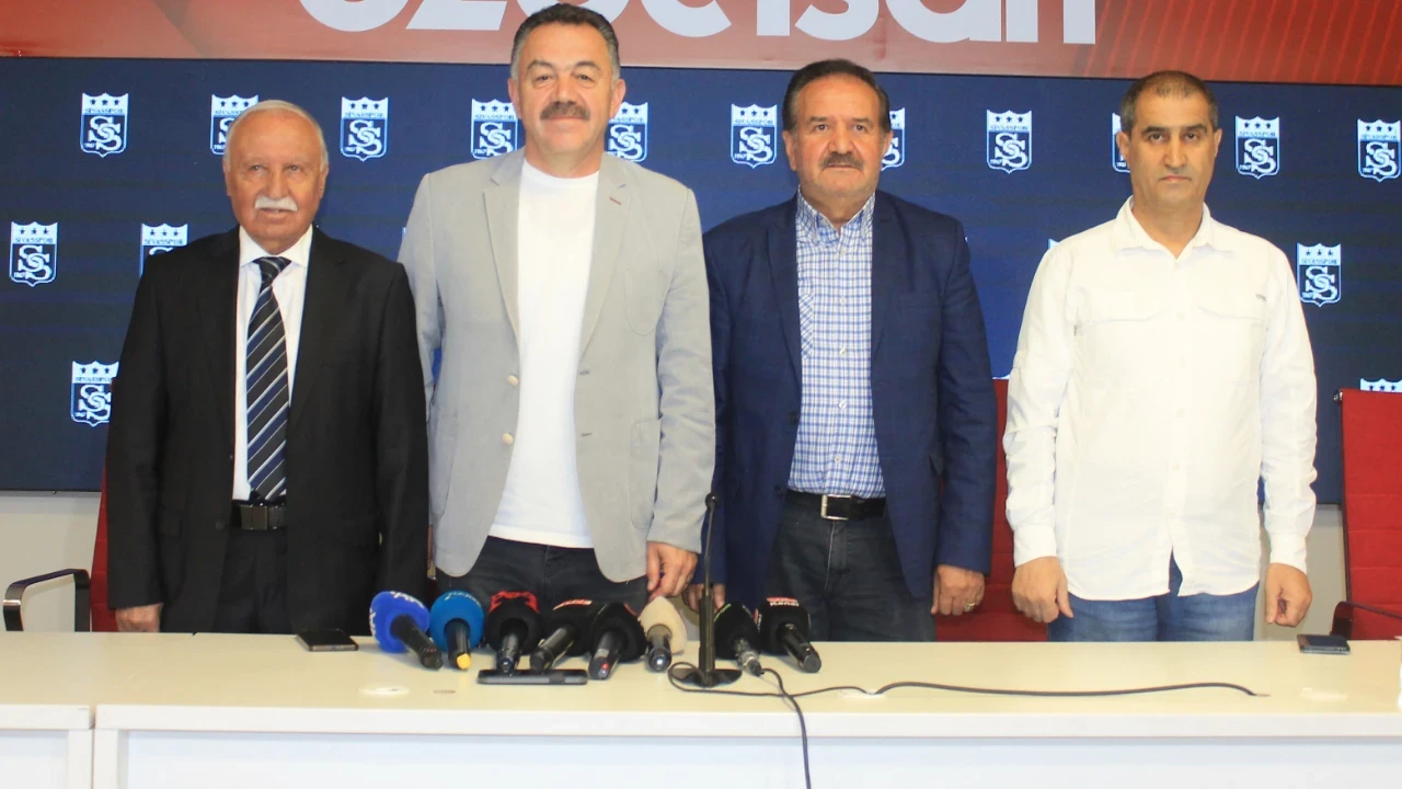Vali ve belediye başkanı, Sivasspor'a başkan arıyor!