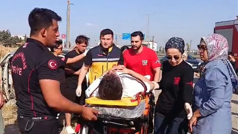 Kahramanmaraş’ta otomobil takla attı: İki kişi yaralandı