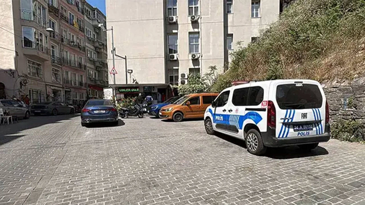 Beyoğlu’nda otopark çalışanına silahlı saldırı: 24 yaşındaki genç yaralandı