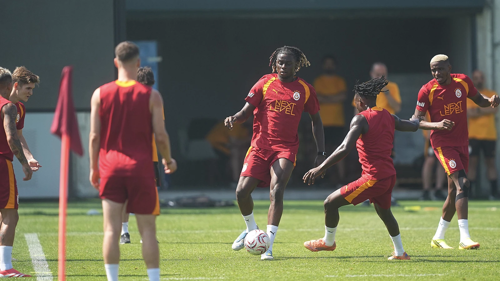 Galatasaray hazırlık maçında Ümraniyespor ile karşılaşacak