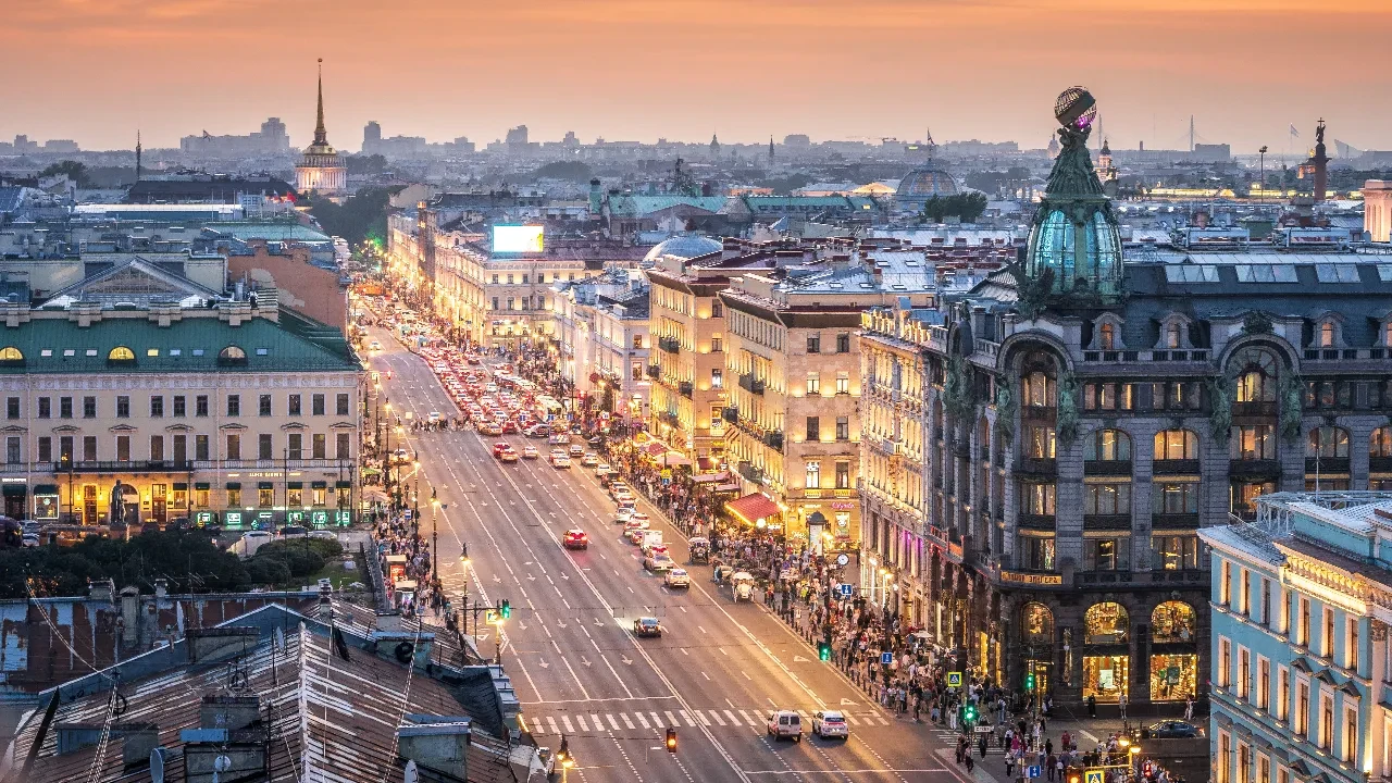 Schengen engeli rotayı değiştirdi: Türk turistlerin yeni gözdesi St. Petersburg