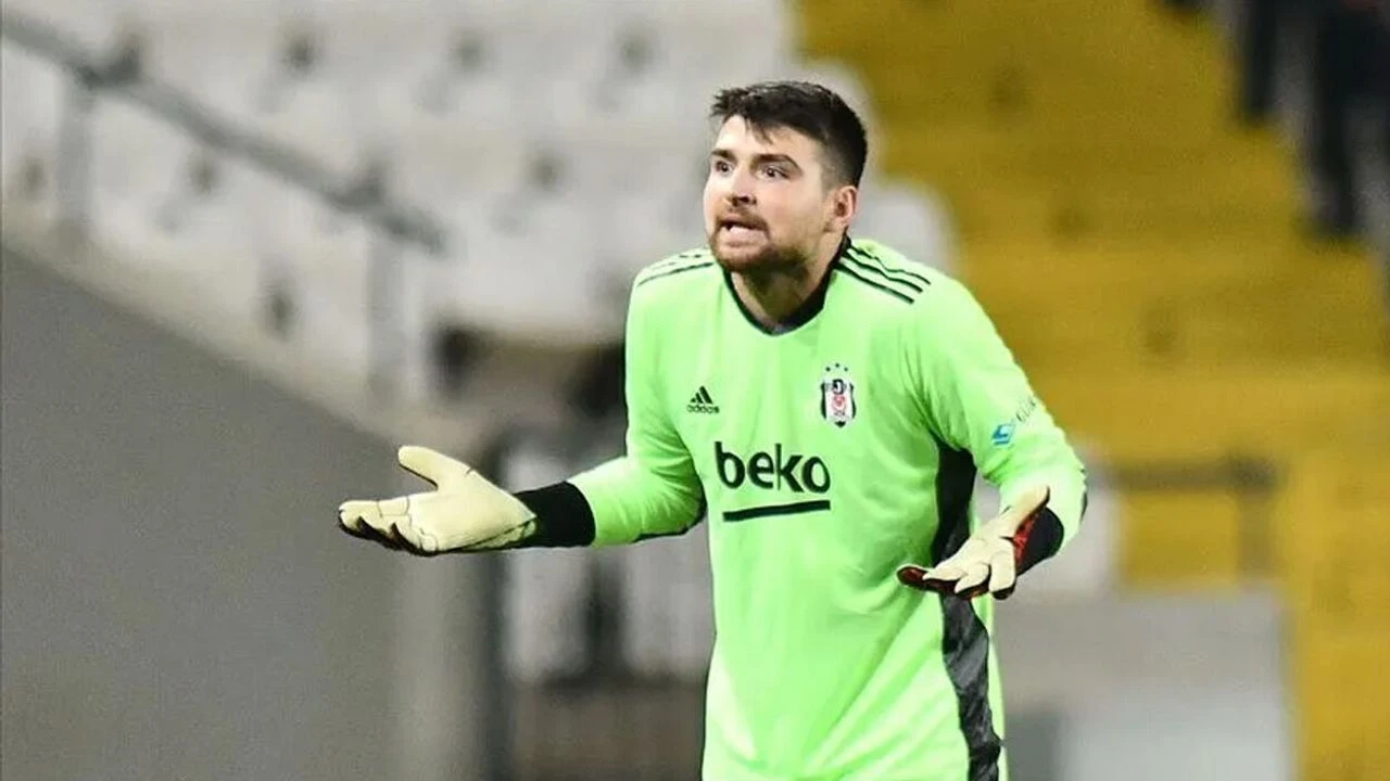 Beşiktaş milli futbolcuyla yollarını ayırdı