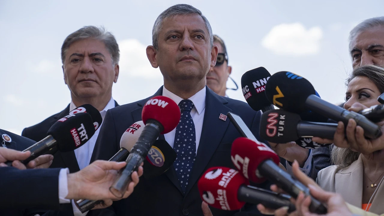 Özgür Özel için kritik viraj! 24 yıl sonra bir ilk yaşanacak işte o tarih