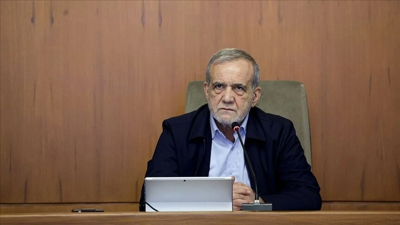 Pezeşkiyan: Ne sahayı ne de müzakere masasını terk ettik