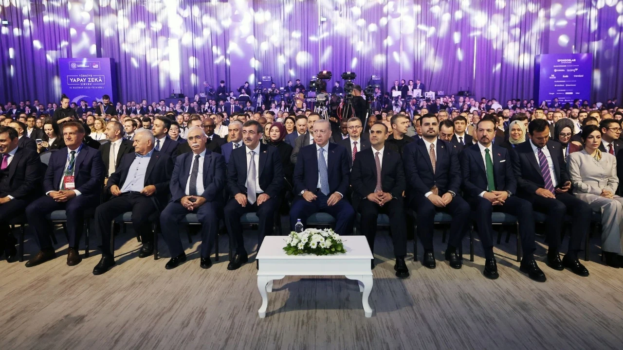 Erdoğan: "Türkiye yapay zekada lider konumda olacak'"