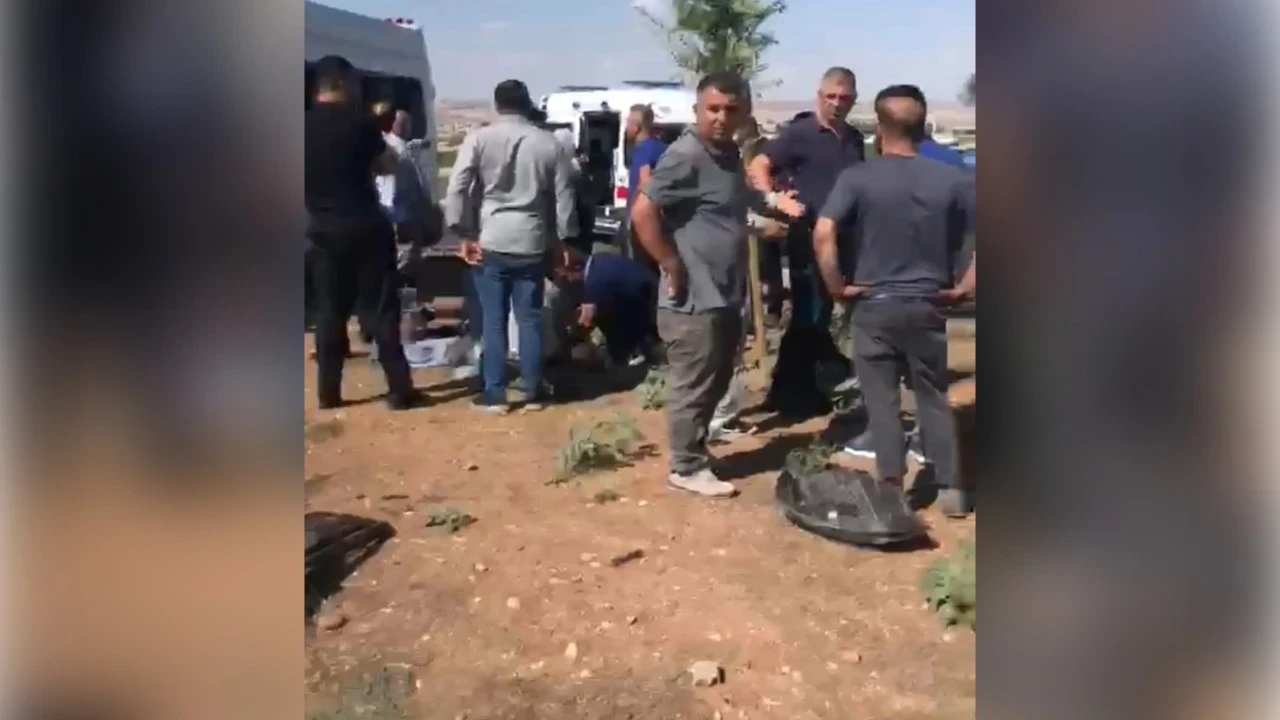 Batman çevre yolunda para nakil aracı ile minibüs çarpıştı: 15 yaralı