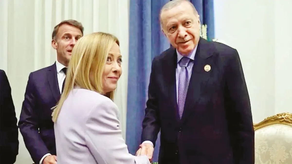 Tavsiyeye uydu sigarayı bıraktı... Erdoğan Meloni'yi uyarmıştı