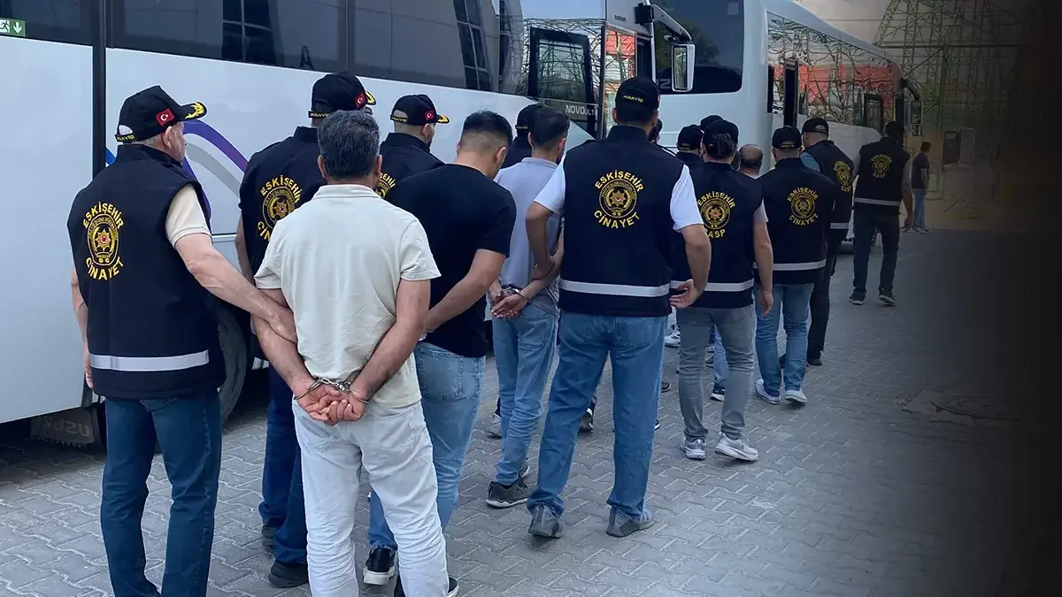 İki aile arasındaki kavga cezaevinde bitti! Polisin de yaralandığı kavgada 5 tutuklama