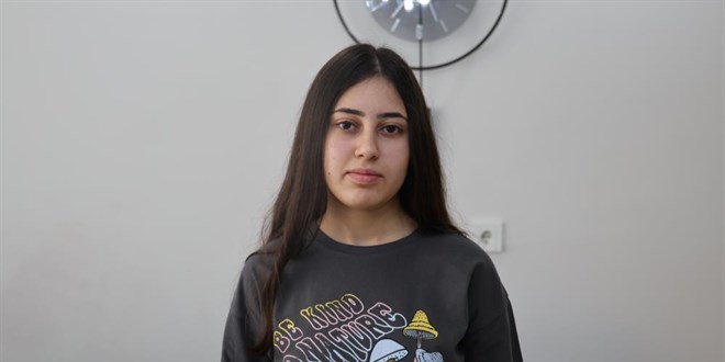 Dershanesiz ve özel derssiz Türkiye birincisi! İşte Buğlem başarı sırrı