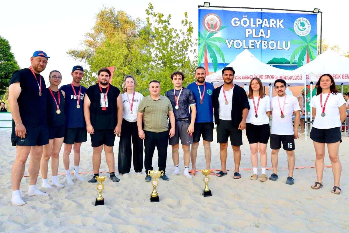 Plaj voleybolunda şampiyonlar belli oldu
