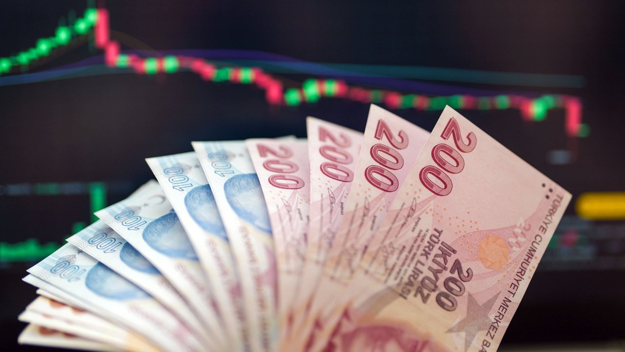 %25 yükselen de var %45 düşen de! İşte haftanın kazandıran ve kaybettiren fonları