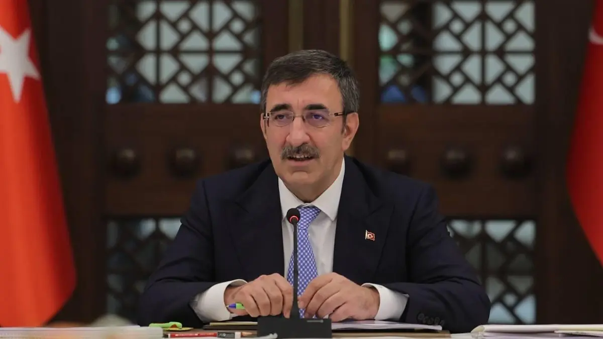 Cumhurbaşkanı Yardımcısı Yılmaz'dan yeni anayasa mesajı: Partilerin katkısıyla ilerlemesi gereken bir süreç