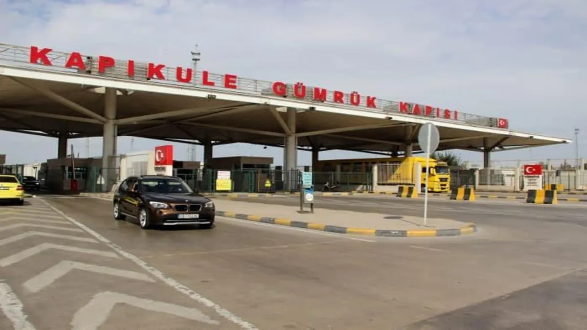 Kapıkule'de canlı hayvan kaçakçılığına darbe! Piyasa değeri 472 bin TL olan yavru köpek ele geçirildi