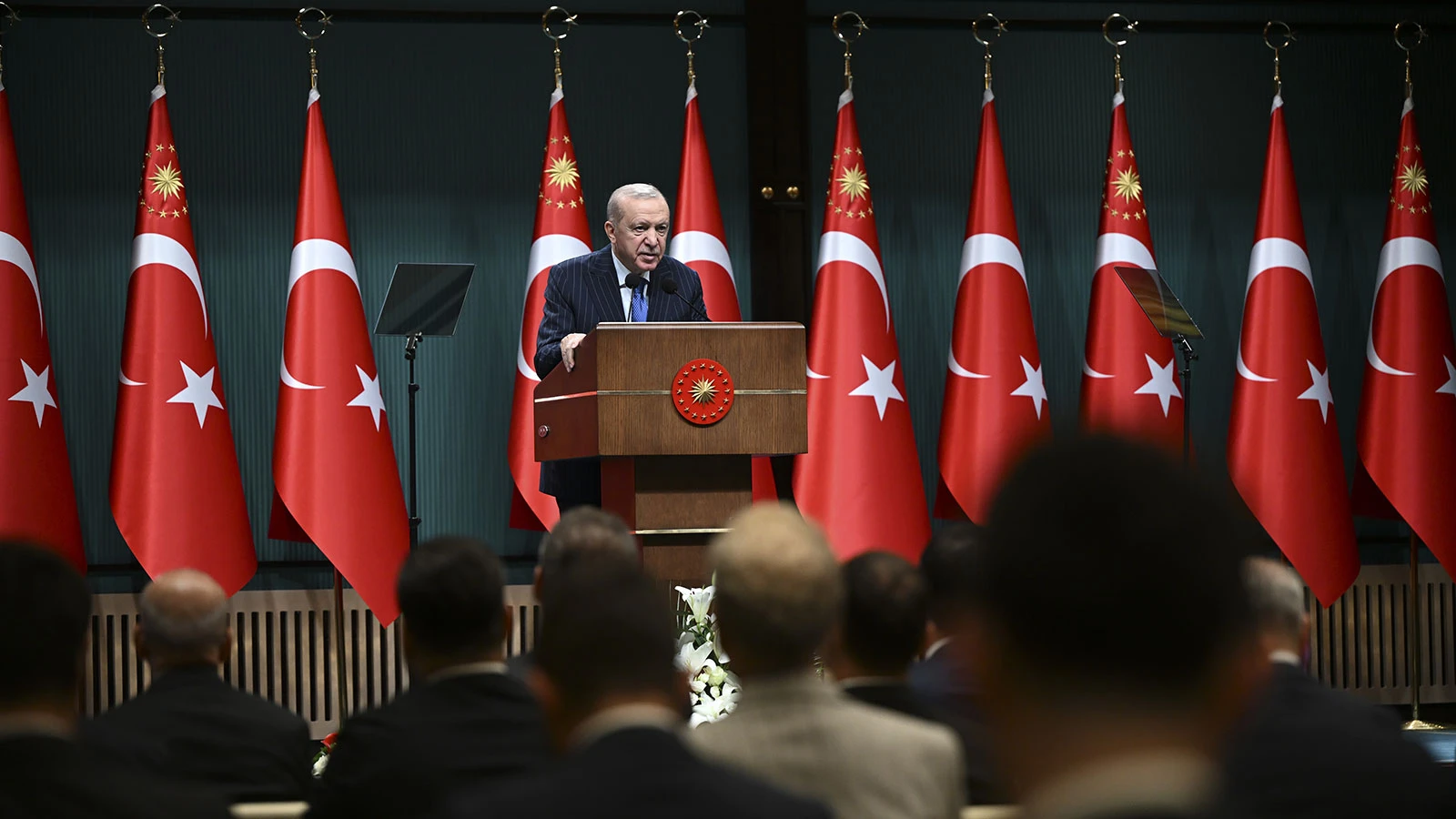 Erdoğan’dan kabineye ve teşkilata uyarı! ‘Kayıtsız kalan bedelini öder…’