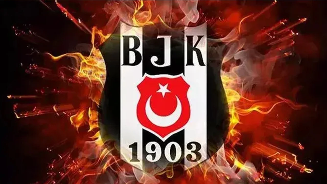 Milli yıldız Salih Özcan Beşiktaş için İstanbul'a geldi