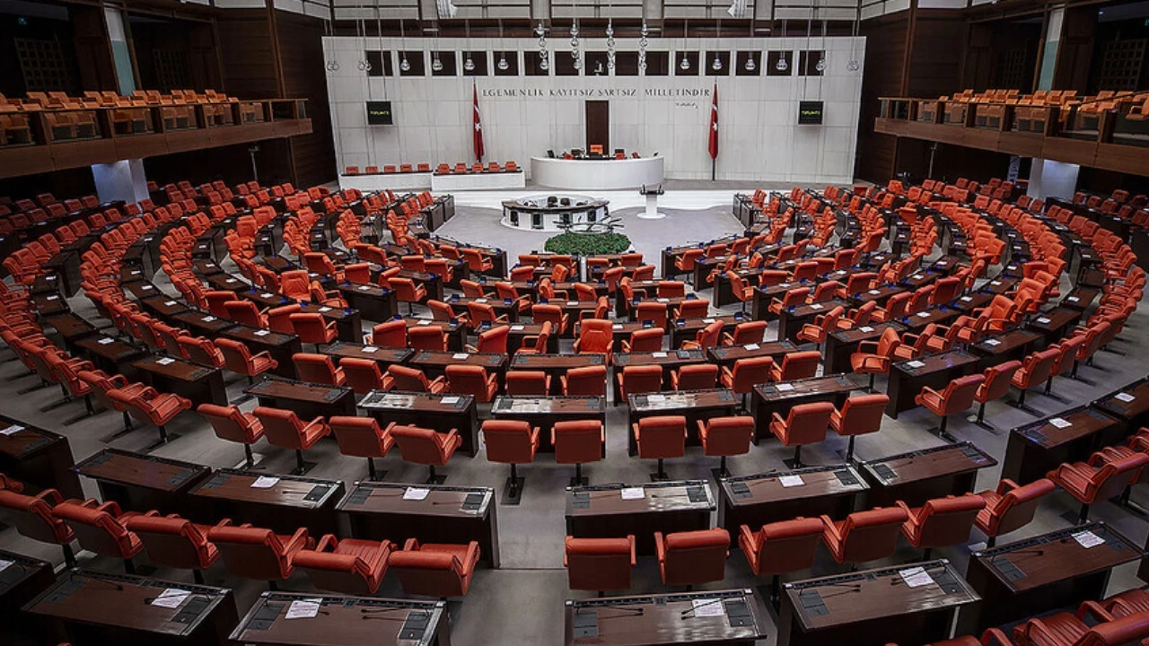 12. YARGI PAKETİ MECLİS'E GELDİ Mİ? Yeni yargı paketi içeriği ve maddeleri neler? İşte son durum...