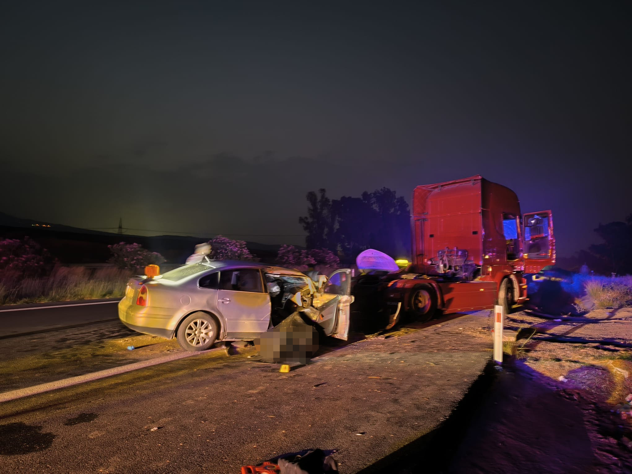 Emniyet şeridinde feci kaza. 2 ölü